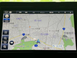 見やすい地図画面で、目的地までのルートをスムーズに検索。初めての場所でも安心して運転できます。渋滞情報も確認できます。