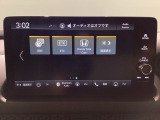純正スマートナビとバックカメラ付☆bluetoothオーディオでドライブも好きな音楽を聴いて楽しめます。TV視聴も可能です☆