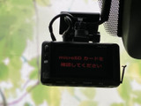 停車中にTVや動画を楽しめる機能で、待ち時間を有効活用できます。ドライブ中の休憩時間に最適です。