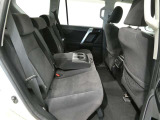ゆとりある広々とした車内空間は、ドライブを始め買い物やレジャーなど、幅広く活躍します。一人でもみんなとでもお出かけを楽しみましょう!