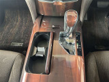 ☆トヨタ認定中古車の安心1 まるごとクリ-ニング☆室内外すみずみまで美しく仕上げています。