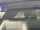 【エマージェンシーブレーキ】走行中に前方の車両等を認識し、衝突しそうな時は警報とブレーキで衝突回避と被害軽減をアシスト。より安全にドライブをお楽しみいただけます。