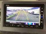 便利な3ビュー切り替え、ガイド線表示付きのバックカメラです!後退時、後方の視界をサポートします!