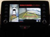 車両を上から見たような映像を映し出すパノラミックビューモニター付きです。
