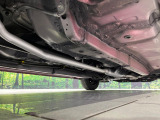 お車を安心してお乗りいただく為には、足回りの定期点検が欠かせません。サービスサポート(有償保証)では無料点検もご提供しており、安心のカーライフをお過ごしいただけるサポート体制が整っています。