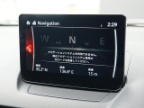 こちらのお車には先進安全装備が多数搭載されています。衝突被害を回避あるいは軽減するためのブレーキや、後方死角からの接近警報、車線逸脱を防止する警報装置など、詳しくはスタッフまでお尋ねください。
