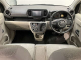 見通しのよいすっきりとした視界で、誰でも運転しやすいです。運転のしやすさは疲れにくさにも繋がりますよ♪