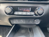 フルオートエアコン 温度設定をすれば自宅のエアコンのように車内の温度をコントロール