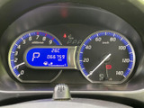 視認性の高いメーター類が、運転に必要な情報を分かりやすく表示します。運転状況を常に把握できます。