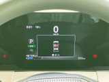 視認性の高いメーターで、速度やエンジン回転数を一目で確認できます。運転に必要な情報を的確に把握できます。