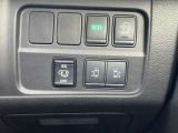 オートスライドドアは、運転席前にあるスイッチの操作でもオート開閉ができ、とても便利です。