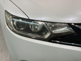 LEDヘッドライトは、点灯の瞬間から最大光量を発揮し、突然暗くなるトンネルなどでの安定感を高めます。