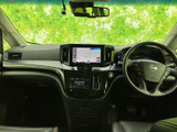 運転席からの視界が死角になりがちな後方も確認でき、安全な駐車操作をサポートします。狭い場所でも安心して駐車できます。