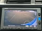 リヤカメラの映像をクリアに表示し、駐車や車庫入れをサポート。狭い場所でも安心して操作できます。安全な運転に貢献します。
