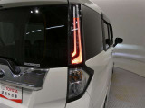 LEDテールライトです。省電力、高輝度のLEDは明るく照らすので夜間運転時の視認性を高めます。スタイリッシュな見た目で細かいところもこだわりたいあなたに!