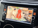 停車中にはTVの視聴も可能です。長距離移動の休憩時間に、ニュースやドラマなどを楽しんでみませんか?快適なドライブをサポートします。
