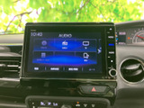 お気に入りの音楽やラジオを、クリアな音質でお楽しみいただけます。長距離ドライブも、心地よいサウンドとともに快適に過ごせるでしょう。