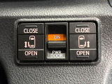 【両側パワースライドドア】スマートキーや運転席のスイッチで後席両側スライドドアの開閉が可能♪電動だから力を入れてドアを開ける必要が無く、小さなお子様でも簡単に開け閉めでき快適です♪