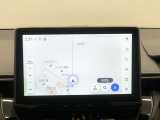 ディスプレイオーディオ装着車。ディスプレイとスマホを連携で、様々なアプリを使用できます。マップのアプリを繋げて、ナビゲーションとして使用できます。