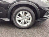 ☆純正アルミホイール☆足元のデザインを際立たせ軽快な走りを演出☆車の印象もスタイルも引き締まります☆