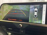 後方の視界を確保し、安全な運転をサポート。駐車時の不安を軽減し、スムーズな車庫入れをアシストします。