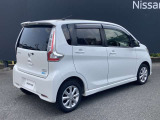 プライバシ-ガラスが装備されています。外を見るときは気にならずに、後方車両から車内が見えにくい設計です。