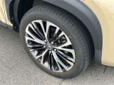 18インチ純正アルミホイール★タイヤサイズ215/50R18です!【1U2V2X1421】