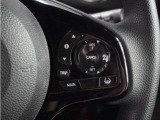 ◆アダプティブクルーズコントロール◆予め設定した車速内でクルマが自動的に加減速。前走車との適切な車間距離を維持しながら追従走行します。【LKAS】車線維持支援システムでステアリング操作を支援。