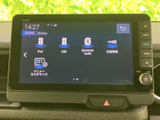 多彩な機能を搭載したモニター画面は、快適なドライブをサポートします。様々な情報を分かりやすく表示します。
