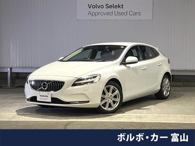 ボルボ V40 