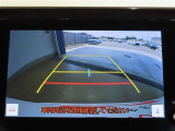バックガイドモニターで、後方を確認しながら安心して駐車することができます。運転初心者も熟練者も必須の機能ですよ!
