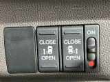 【両側パワースライドドア】小さなお子さまでもボタン一つで乗り降りラクラクです!両手に荷物を抱えている状態でもボタンを押せば自動で開閉するので、お買い物やお出かけの際にはとっても重宝します!