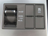 4WD走行モード切替スイッチです。