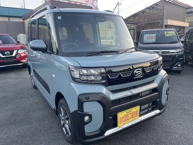 タント ファンクロス 4WD 