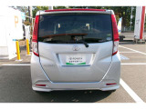 後方からの写真です。大きなバックドアで荷室も広々と確保。