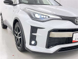 フォグランプ装着車です。暗い夜道の車両前方を明るく照らします