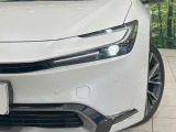 【LEDヘッドライト】悪天候や夜間走行時も良好な視界を確保し安心して運転できる高輝度LEDヘッドライトを装備!点灯速度が早く、消費電力も抑えられています。