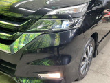 【LEDヘッドライト】悪天候や夜間走行時も良好な視界を確保し安心して運転できる高輝度LEDヘッドライトを装備!点灯速度が早く、消費電力も抑えられています。