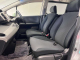 【車内ルームクリーニング済】専門スタッフにより車内はきれいにルームクリーニングを行っております。