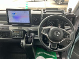 広々とした車内空間です。