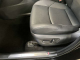 パワーシート搭載。微妙な調整が手軽にでき、ピッタリなポジションで運転することが可能です。