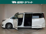 両側パワースライドドア付きだから、狭い駐車スペースなどでの 乗り降りラクラク!小さなお子さまのいるご家庭には嬉しい装備。