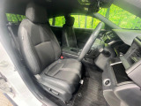 ドライバーによって運転しやすいポジションは異なり、あの車はどうなのか不安なこともありますよね。気になるお車は店頭で乗り込んでご確認いただけます♪