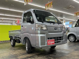 軽の看板が目印です!届出済 未使用車をお探しの方はこちらの看板を目印にお越しください。※似たような看板のお店がございますのでお間違えのないようご注意ください。