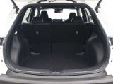 ラゲージ容量は、5人乗車時でもクラストップレベルの487Lを実現。また後席を倒すとさらに広いスペースを確保できます。