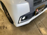 霧がひどく対向車やセンターラインが見えにくい日はフォグランプが大活躍ですね!
