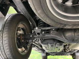 お車を安心してお乗りいただく為には、足回りの定期点検が欠かせません。サービスサポート(有償保証)では無料点検もご提供しており、安心のカーライフをお過ごしいただけるサポート体制が整っています。