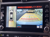 狭い道や駐車時も安心。後方の状況を画面で確認できるので、安全な運転をサポートします。駐車が苦手な方にもおすすめです。