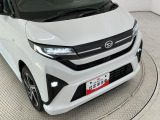 ヘッドライトには目立つくすみも無くクリアに仕上がっております。ポリッシャーでのみがきの工程を取り、ツヤのあるキレイな状態へ。