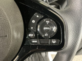 【アダプティブ・クルーズ・コントロール】予め設定した車速内でクルマが自動的に加減速。 前走車との適切な車間距離を維持しながら追従走行し、高速道路でのドライバーの疲労を軽減してくれる嬉しい機能付♪
